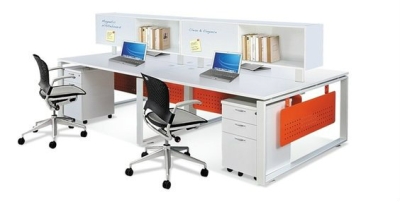 4 Pax AIM Desking System workstation