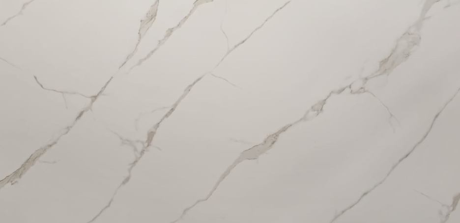 US067 Statuario Ahri