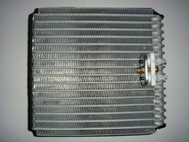 Tyt Hilux R12 PF / Dai 202 (C) [SWJ-CZ-051]