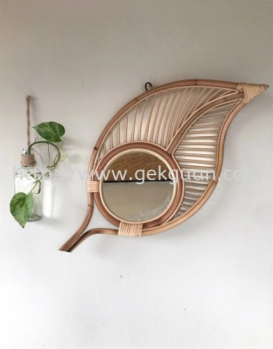 MIR 070 - RATTAN MIRROR