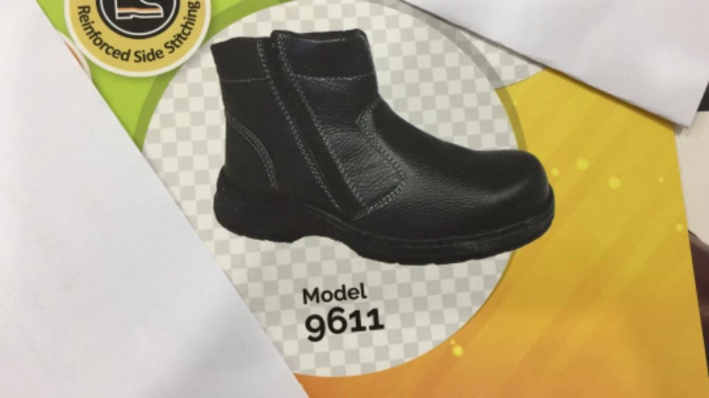 Worker safety shoes 