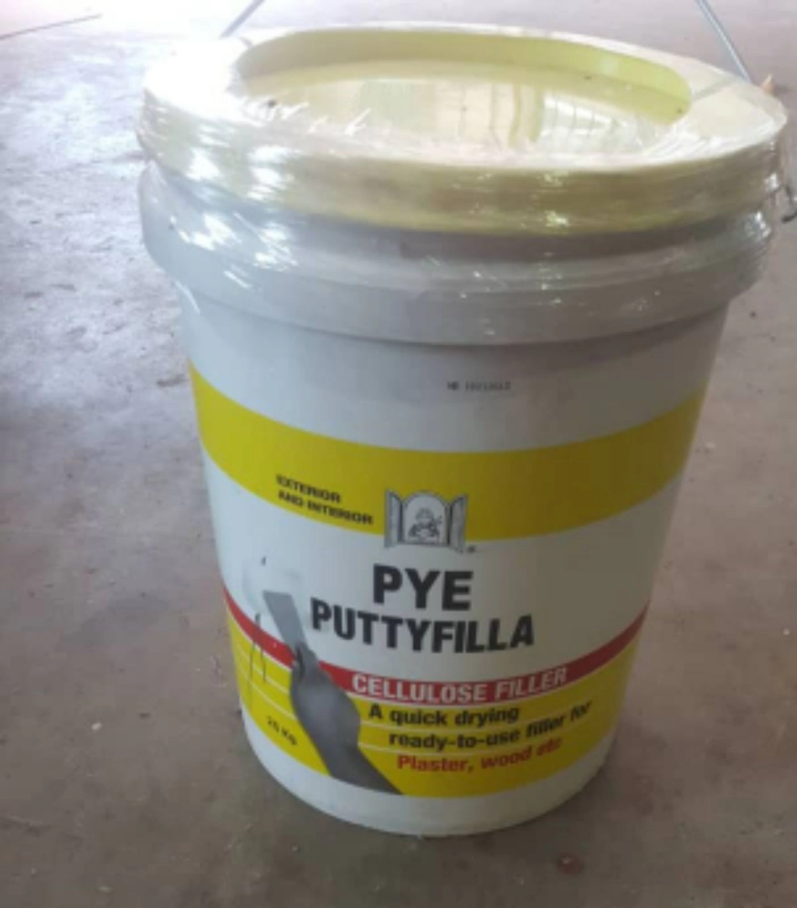 PYE PUTTY FILLA