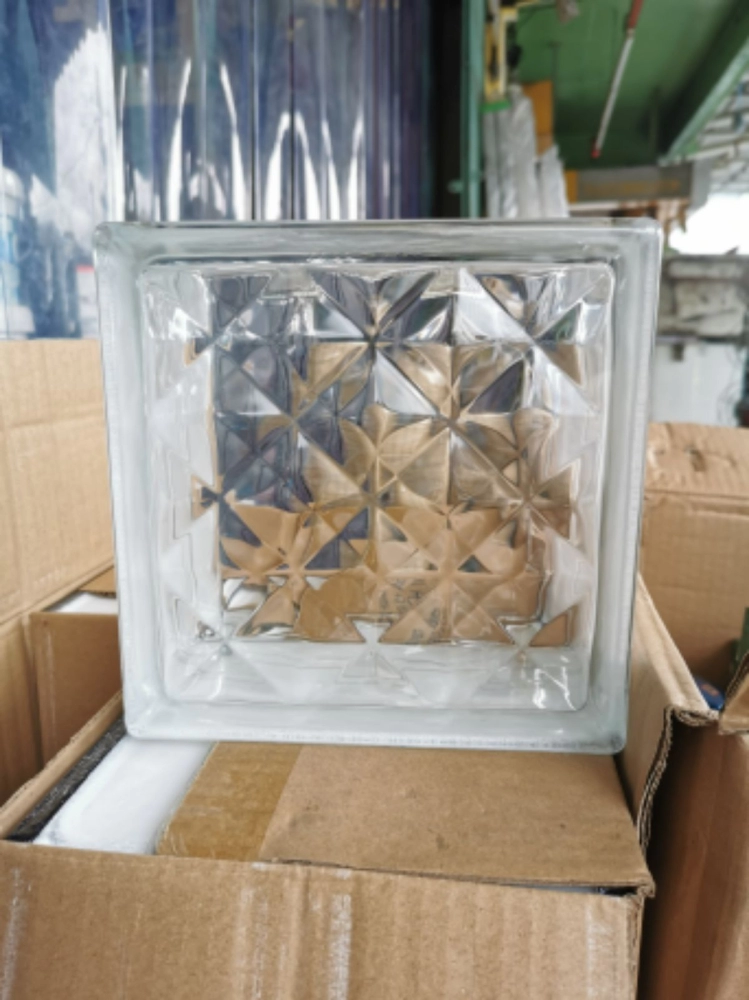 Diamond glass block 