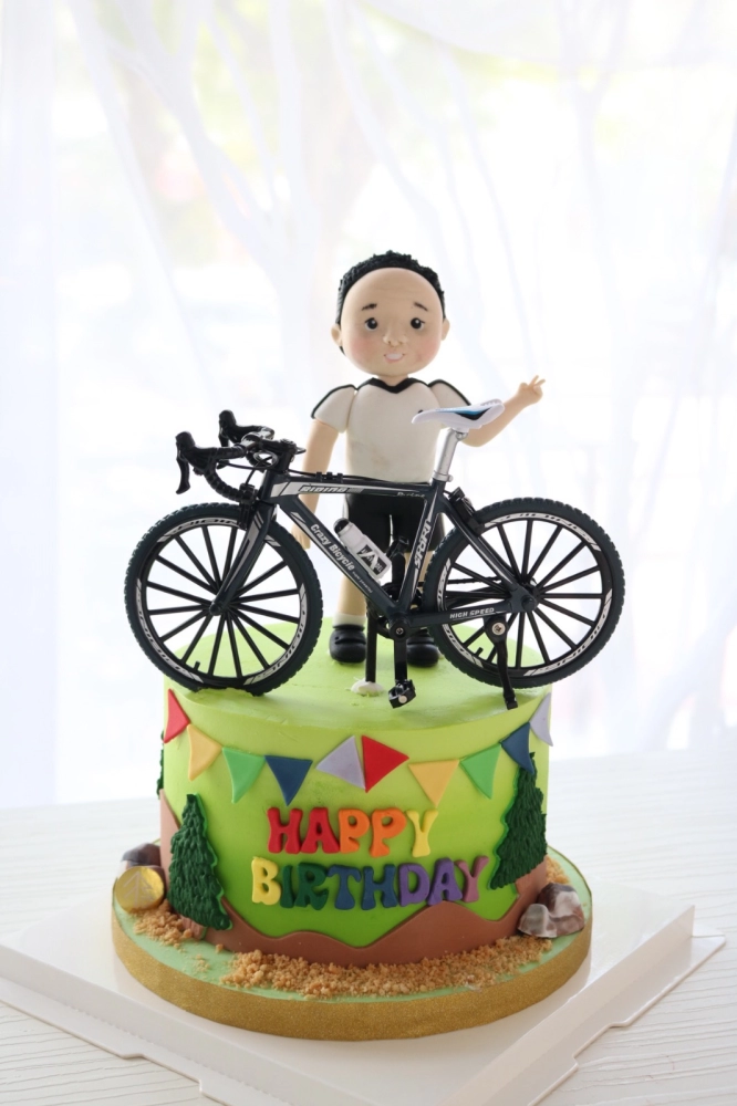 Bicycle Cycling Cake