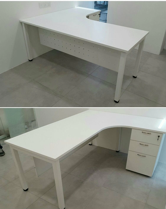 U Leg-L shape 4 L Shape Office Table With 3 Drawer 