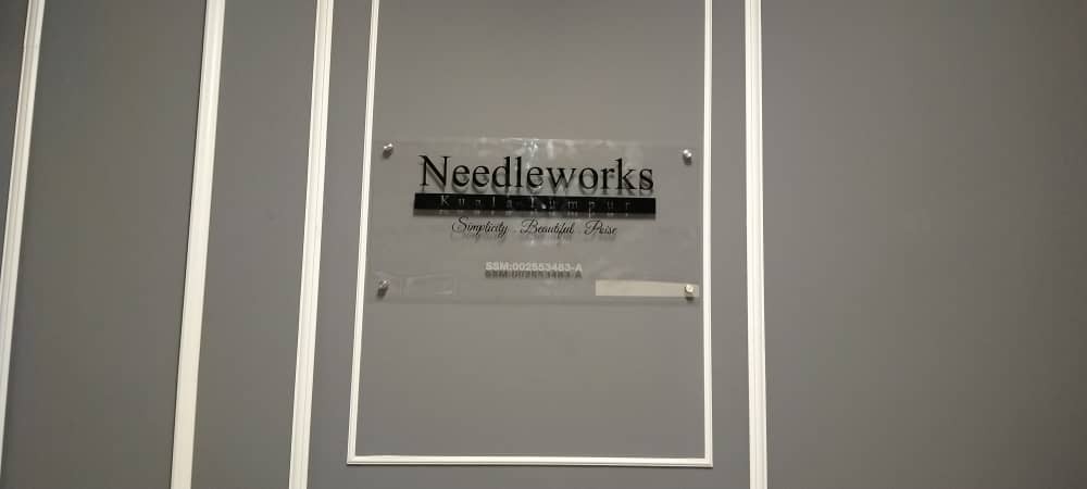 NEEDLEWORKS INDOOR ACRYLIC POSTER FRAME SIGNAGE 