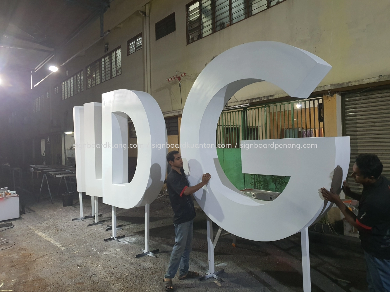 Aluminum Giant Big 3D Box Up Lettering Stand Signage At Dengkil Sepang ...