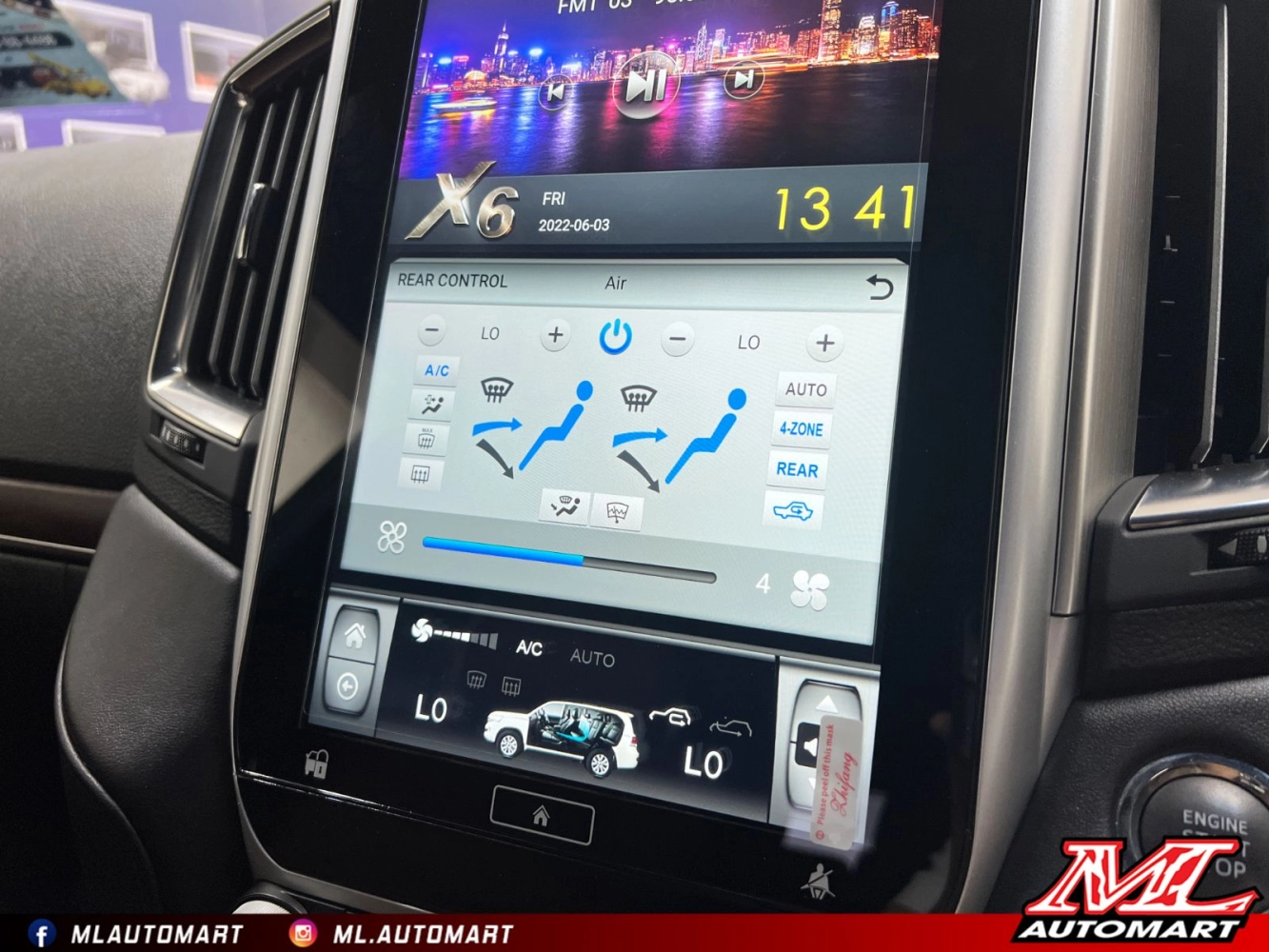 Toyota Land Cruiser LC200 2016-20 Vertical Style Android Monitor (13.6")