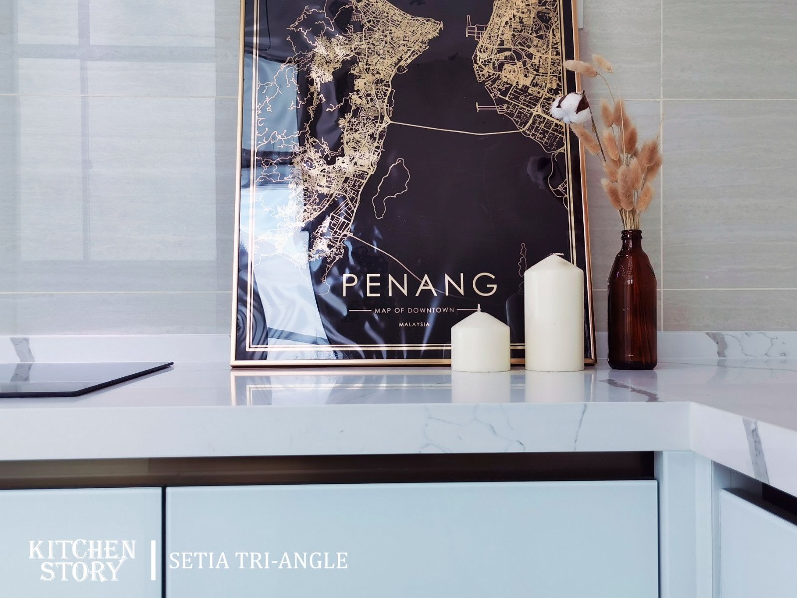 Setia Tri-Angle Residences - Crystal White Glass Kitchen Cabinet with Marble-Texture Sintered Stone Countertop | Sungai Ara Bayan Lepas