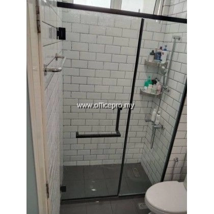 10mm Shower Screen Fixed Panel c/w Swing Door | Glass Contractor Klang