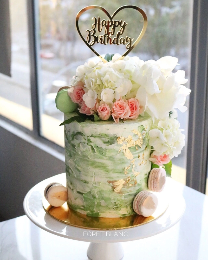 Jade Green Hydrangea Flower Cake