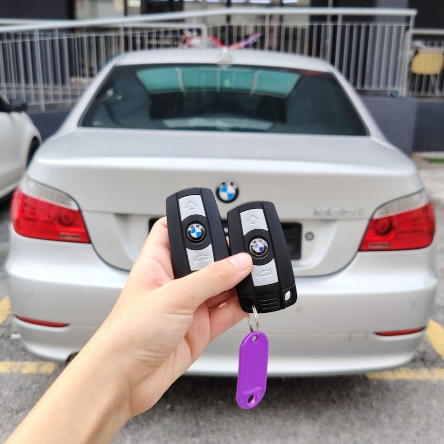 BMW E60 523i