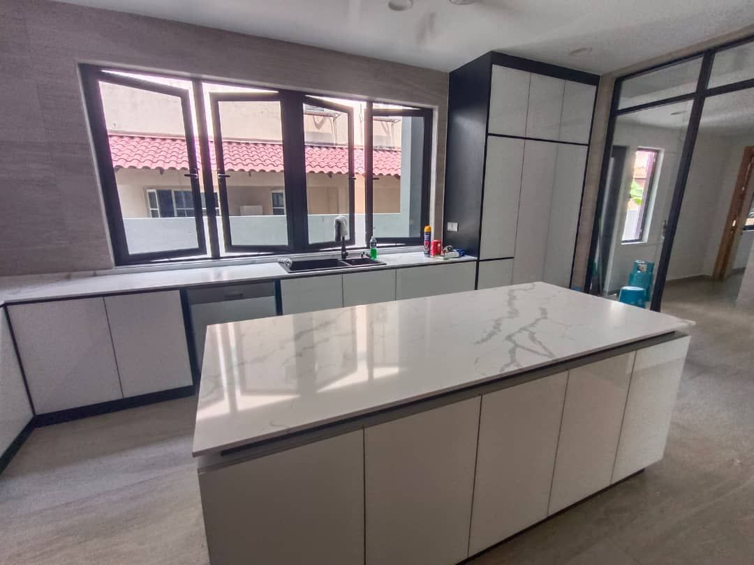 LAMINATED ISLAND TABLE | KITCHEN AT CHERAS | PETALING JAYA | KUALA LUMPUR 