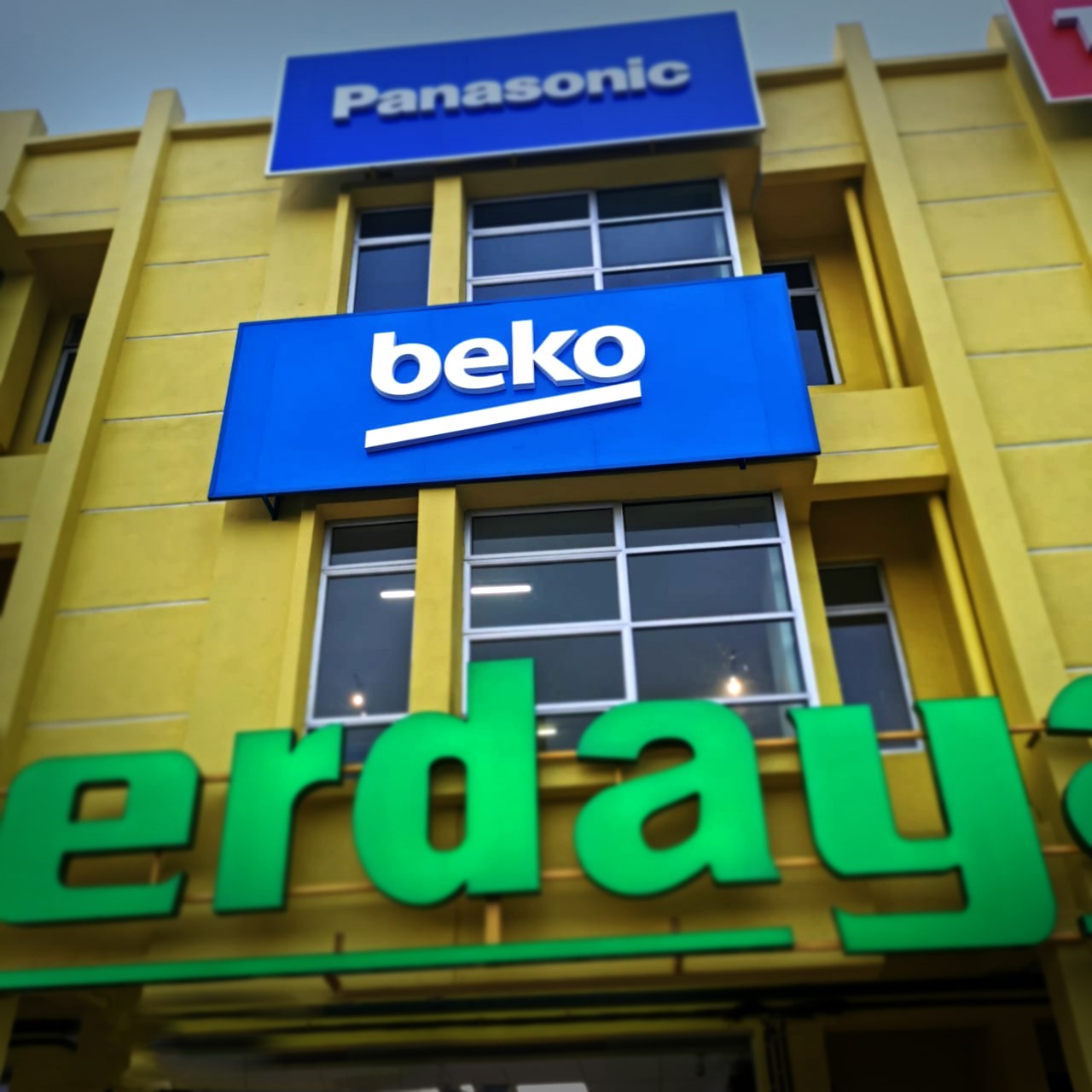 PEMBUAT PAPAN TANDA DI SRI MUDA | BALAKONG | SERDANG