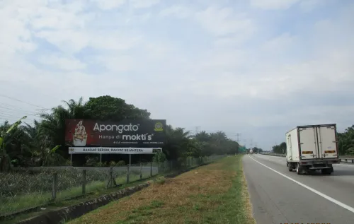 Di KM 152.8 NB, Lebuhraya Utara Selatan Ke Pulau Pinang / Juru Tol - Penang