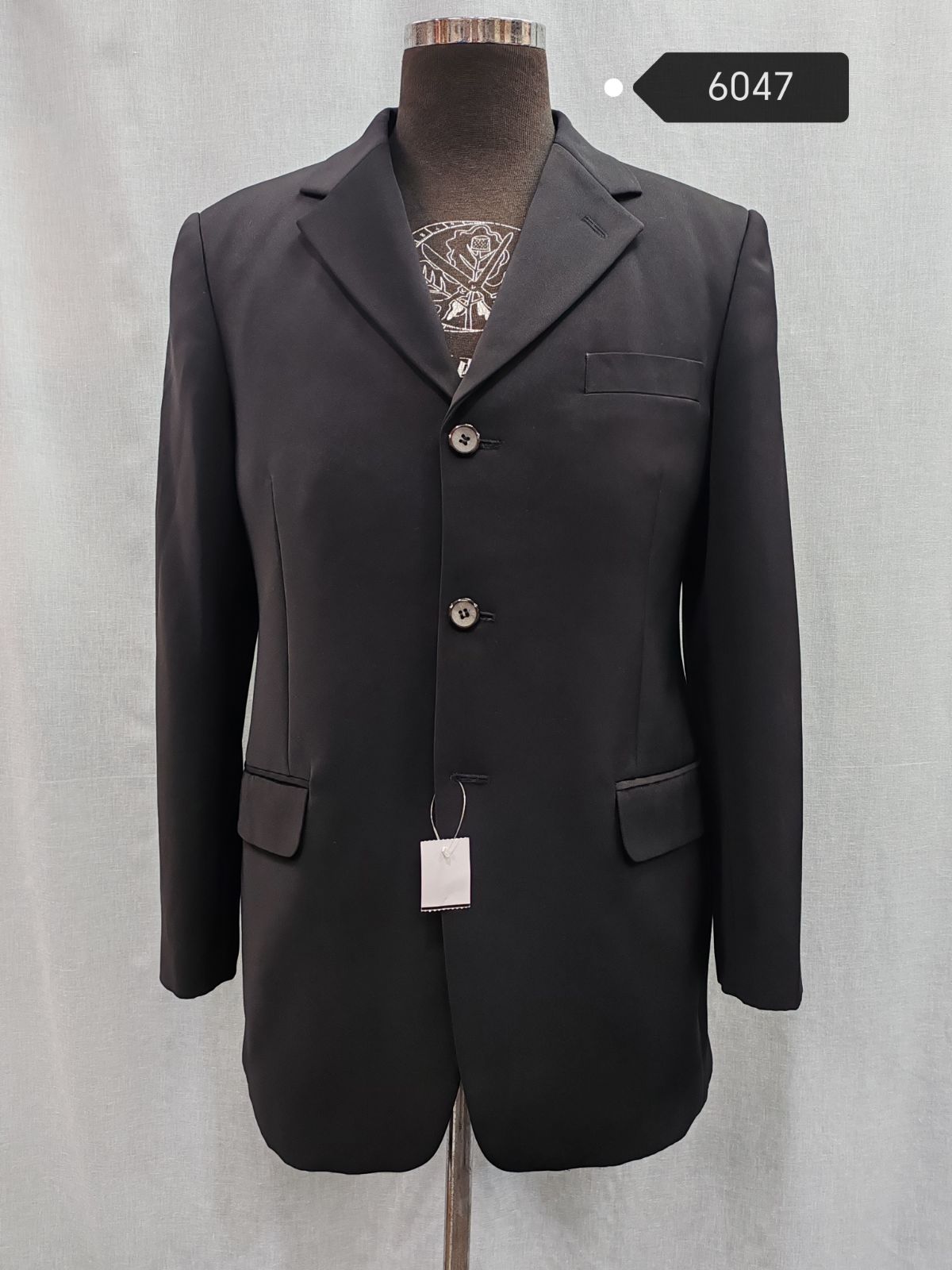 *6047* Readymade Suits for Sales