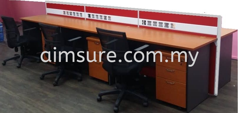 6pax office table and partition divider with wire trunking