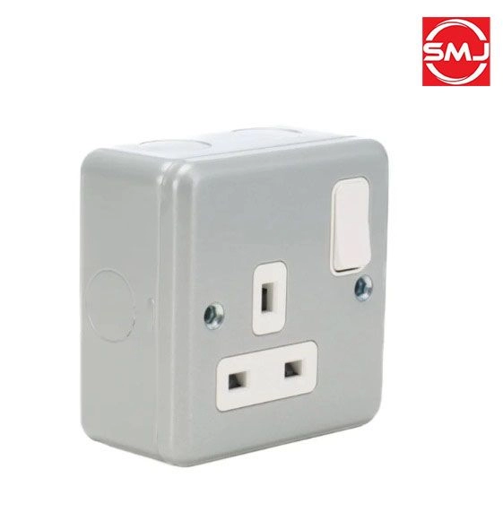 MK K2977ALM 13A 1 Gang DP Metalclad Switch Socket Outlet (SIRIM Approved)