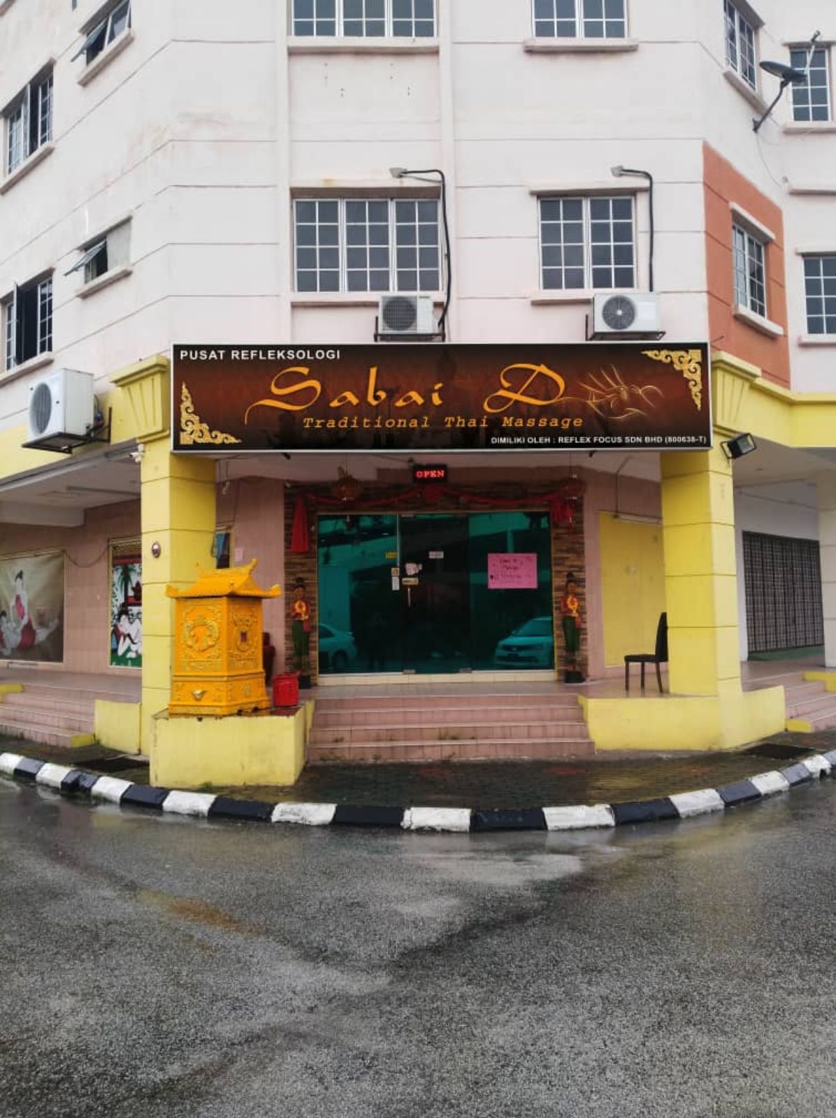 SHOPFRONT LIGHTBOX SIGNAGE BUILDER IN KLANG, MERU & KAPAR