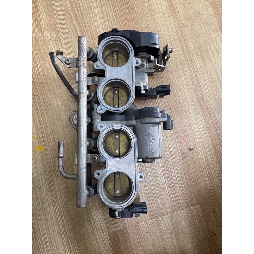 YAMAHA YZF1000 R1 INJECTORS THROTTLE BODY 4C8 2007-2008
