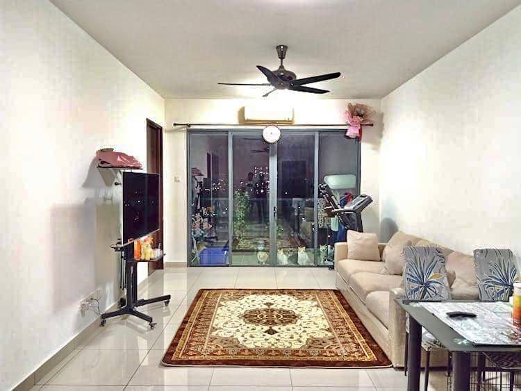 FREEHOLD Service Residence with 2 Car Parks at Symphony Tower, Balakong FOR SALE