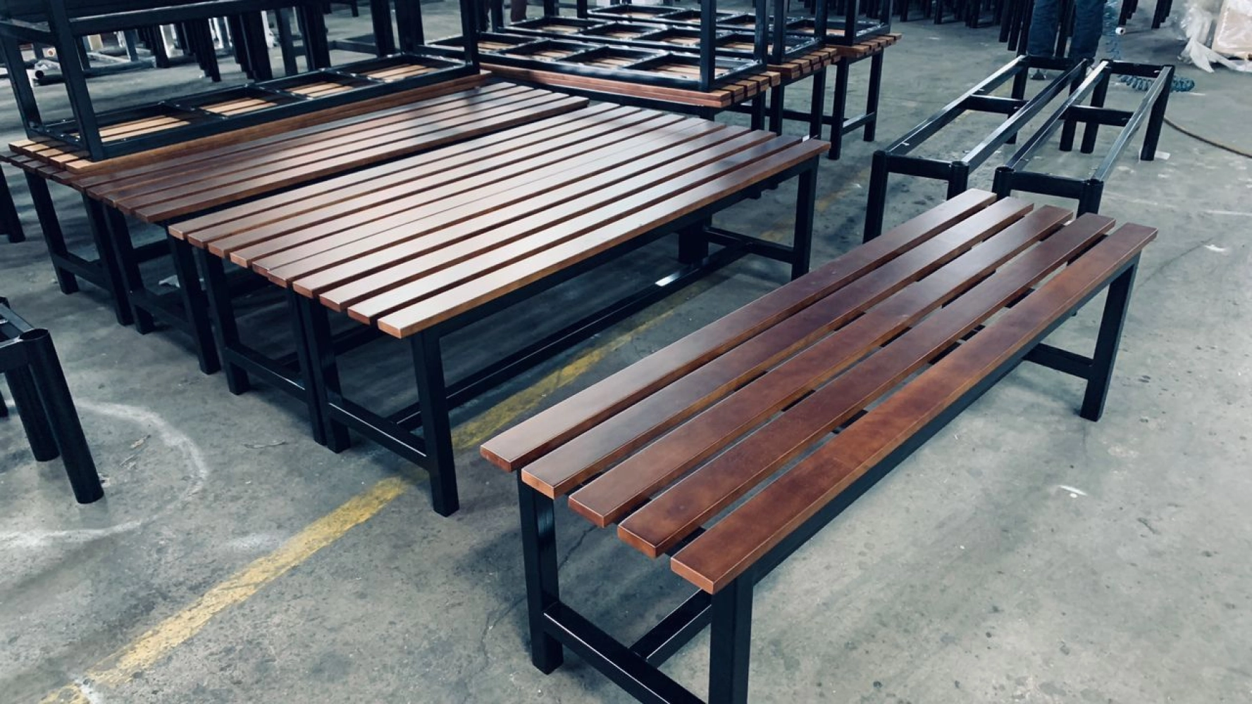 Kerusi Bangku Kayu Solid Wood Kaki Besi | Kerusi Bangku Kantin Sekolah | Kilang Pembekal Meja Kerusi Meja Kantin Sekolah | Canteen Table Bench Supplier | Ipoh | Taiping | Kulim | Lunas | Sungai Petani | Penaga | Baling | Dengkil | Seri Kembangan | Gerik |