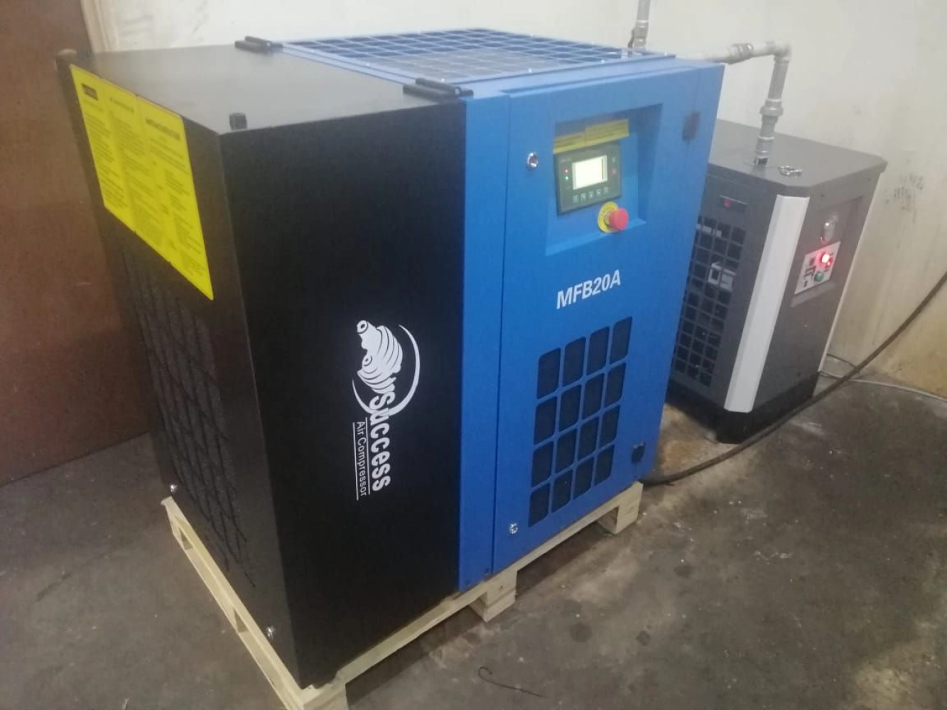 SUCCESS SCREW AIR COMPRESSOR