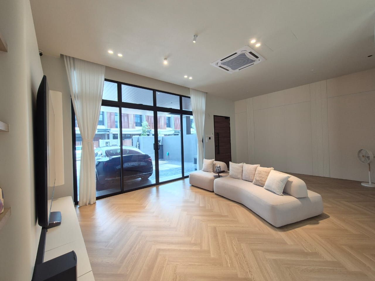 Aurora Sentral – 2 Storey SuperLink House (End Lot) for Sale in Iskandar Puteri, Johor Bahru