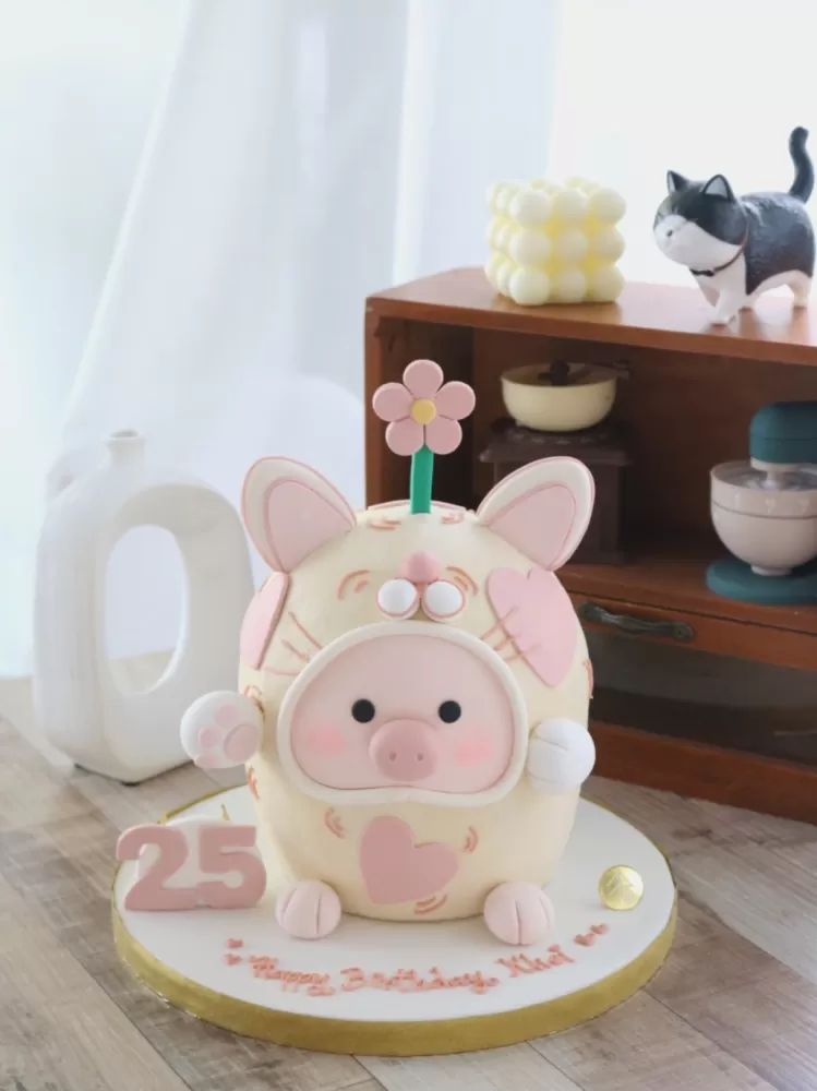 Cat Piggy Cake