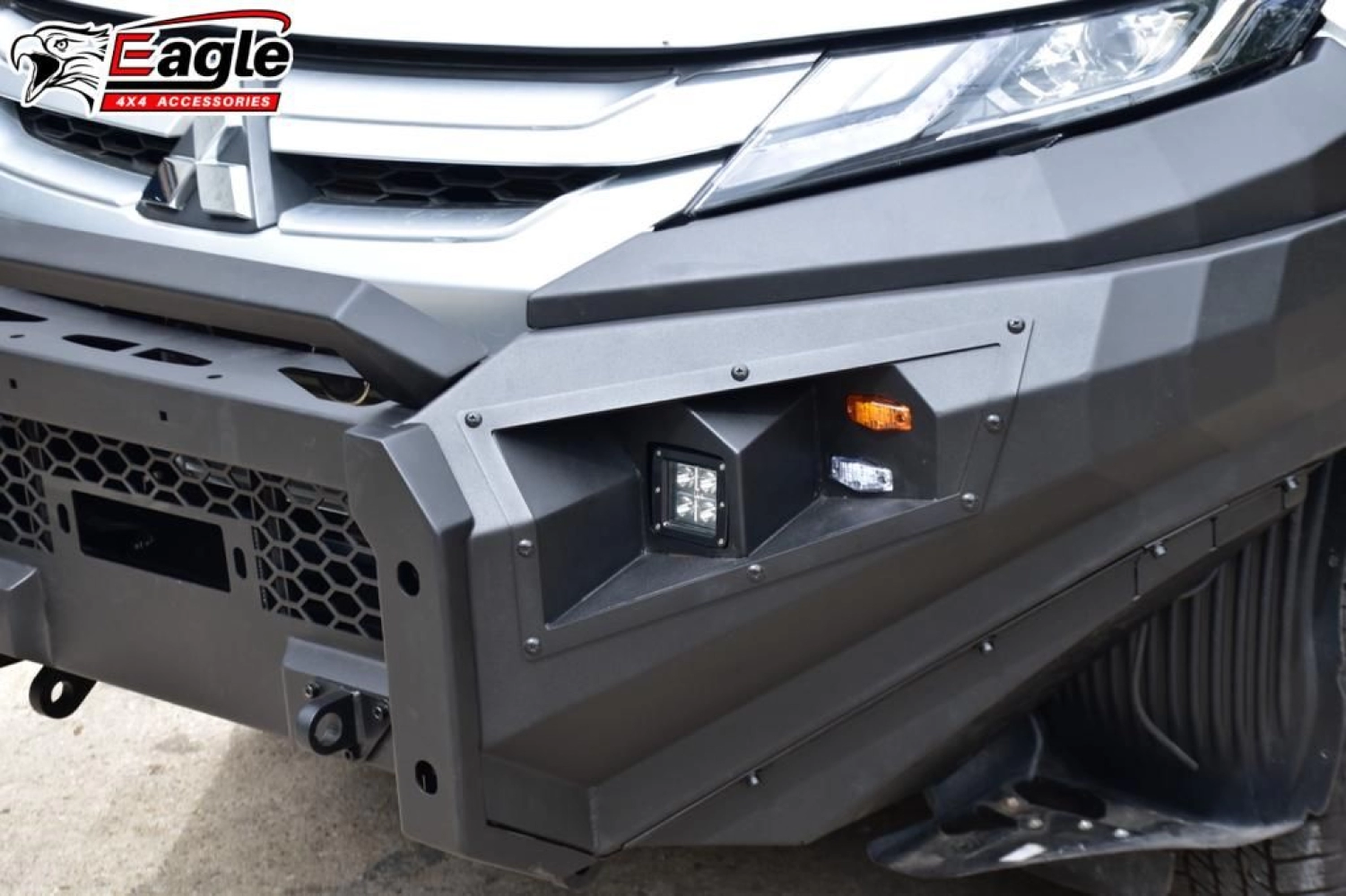 EAGLE 4X4 MITSUBISHI TRITON V3 FRONT BAR