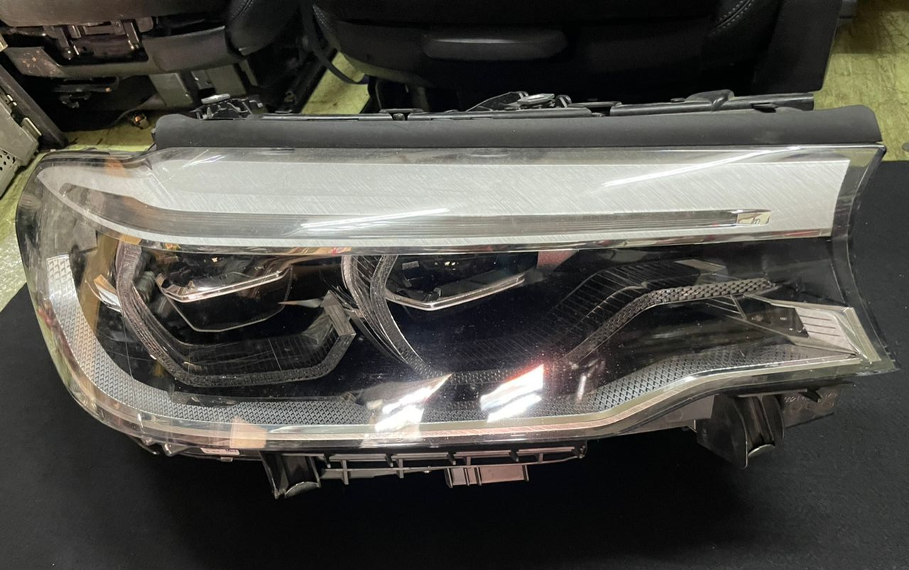 BMW 5 series G30 525i 530i 535i LCI Adaptive Full LED Right Side Headlamp Headlights 8499126-03 - Used Parts