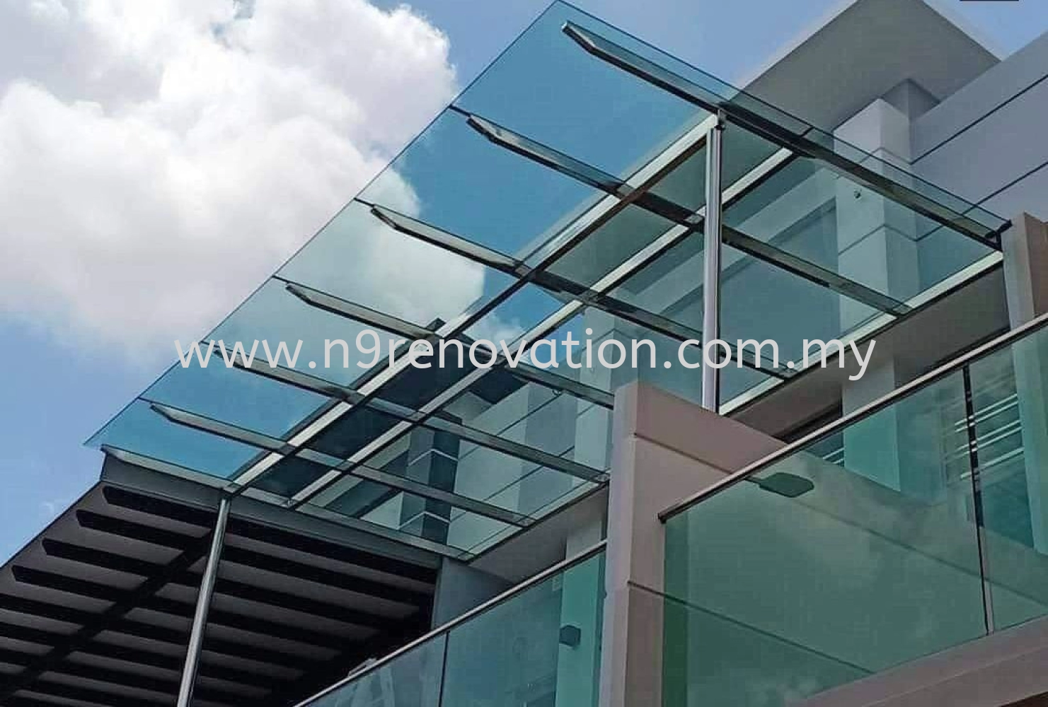 Reka Bentuk Kaca Berlamina Skylight