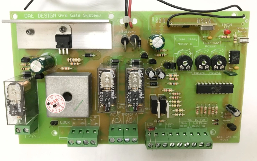 OAE Design Arm Board - 4 CH 433mhz Built-in Receiver Swing / Folding Gate Control Panel