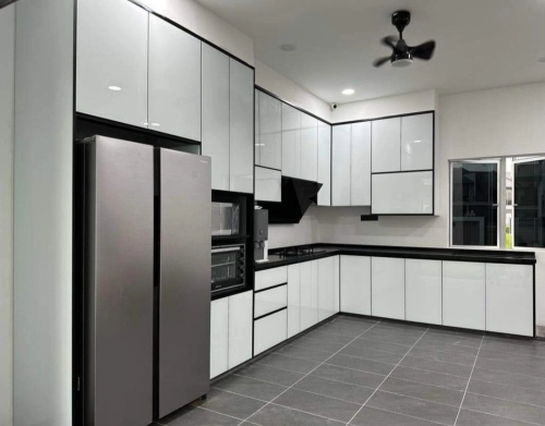 4G Glass/Aluminium Kitchen Cabinet