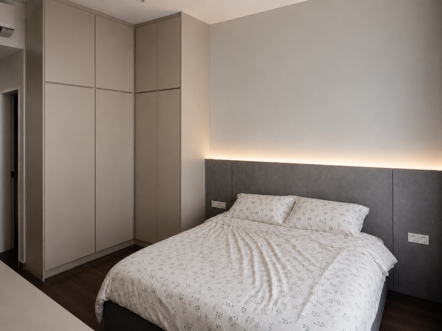 Custom Made Wardrobe & Cushioned Bedhead at Bangsar Hill Park Kuala Lumpur
