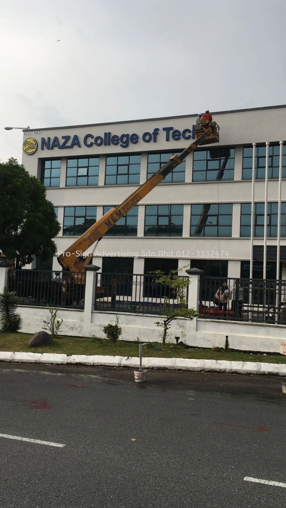 CAMPUS FACADE BUILDING SIGNAGE (NAZA COLLEGE, SUBANG, 2018)