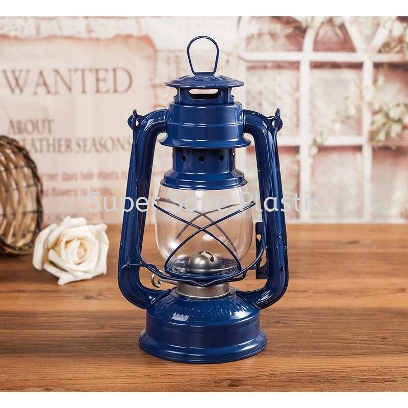 Vintage Portable Kerosene Lamp /Lampu Pelita Minyak Tanah/Metal Iron Camping Kerosene Lamp (24cm)