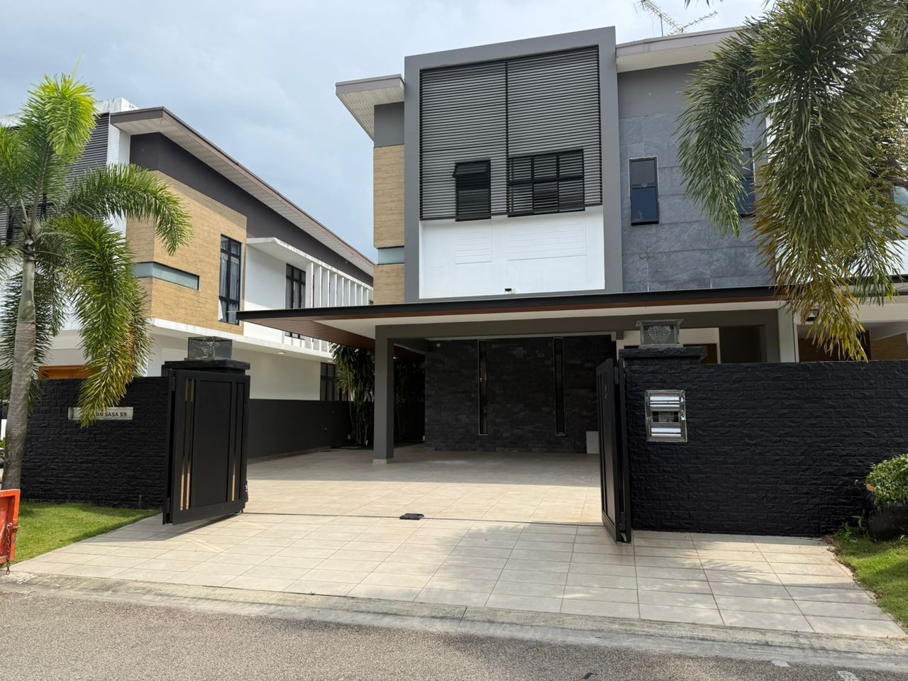 Arista @ Taman Gaya – Luxury Semi-D Fully Renovated Unit for Sale