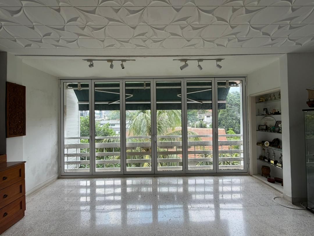 folding door