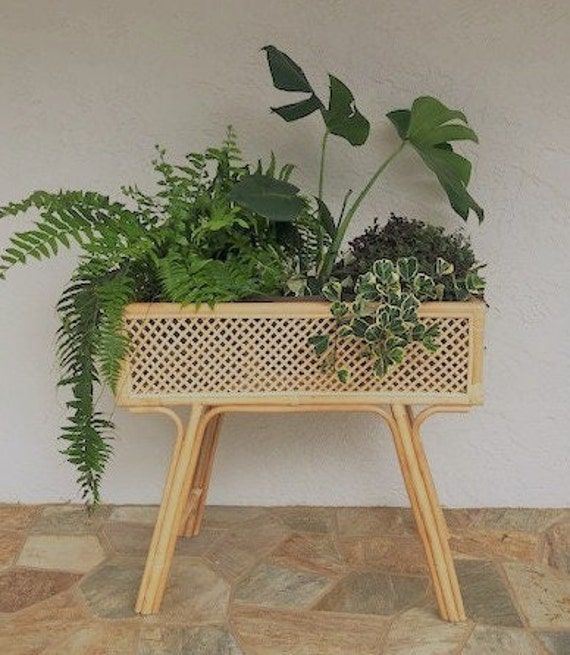 RAP 003 - RATTAN PLANTER