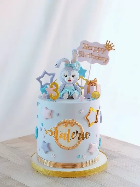 Bunny Stella Lou Cake