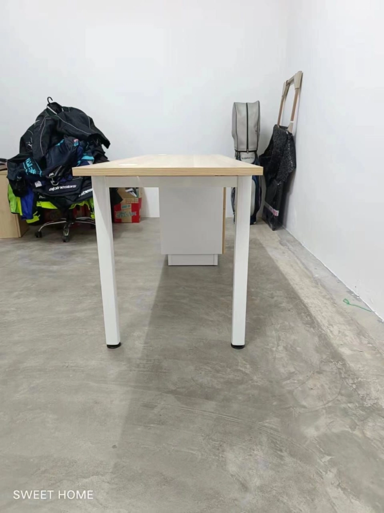 Modern Office Table | Office Furniture | Office Table Penang | Manager Table | Mini Reception Table | Dungun | Raub | Chendering | Kampar | Taiping | Tapah | Perak | Kulim | Lunas