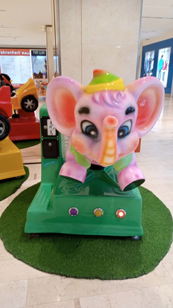 ELEPHANT KIDDIE RIDE