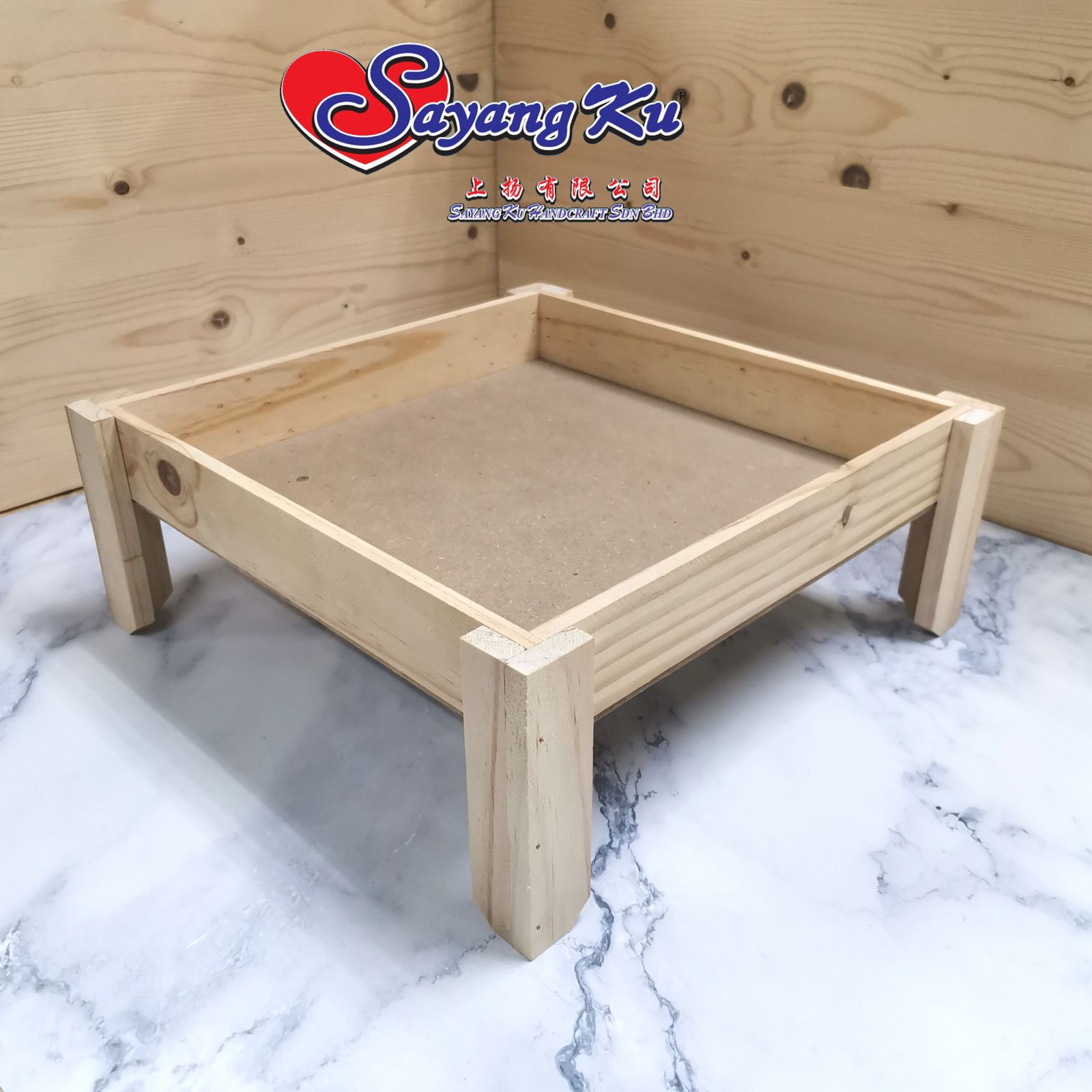 Pine wood Tray / Dulang Kayu Berkaki Tinggi