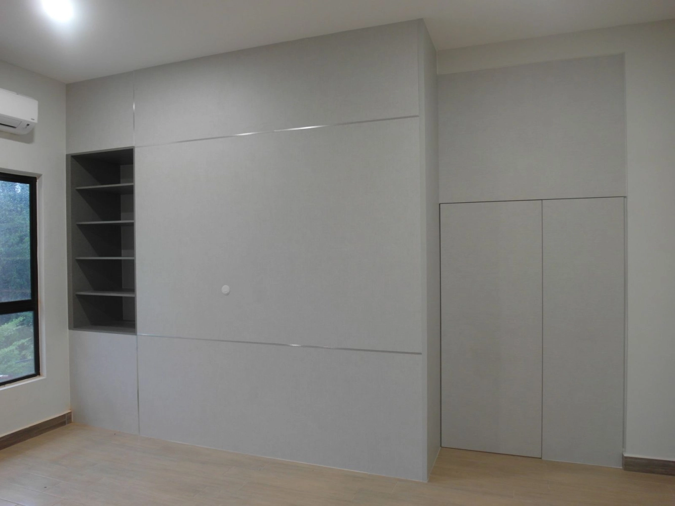 Walk-In Closets