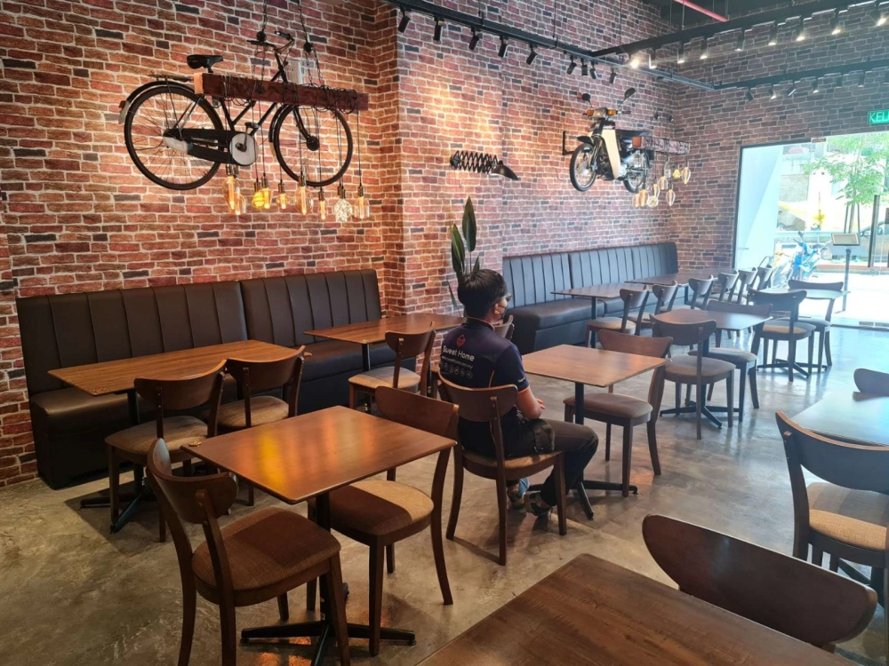 Western Cafe Design Idea | Cafe Furniture Best For Western Cafe Restaurant | Cafe Dining Table | Cafe Dining Chair | Cafe Dining Sofa | Cafe Furniture Penang