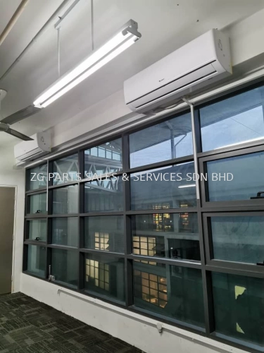 Wall Mounted Air Conditioner Installation For Office （Pemasangan Penyaman Udara Dinding untuk Pejabat）