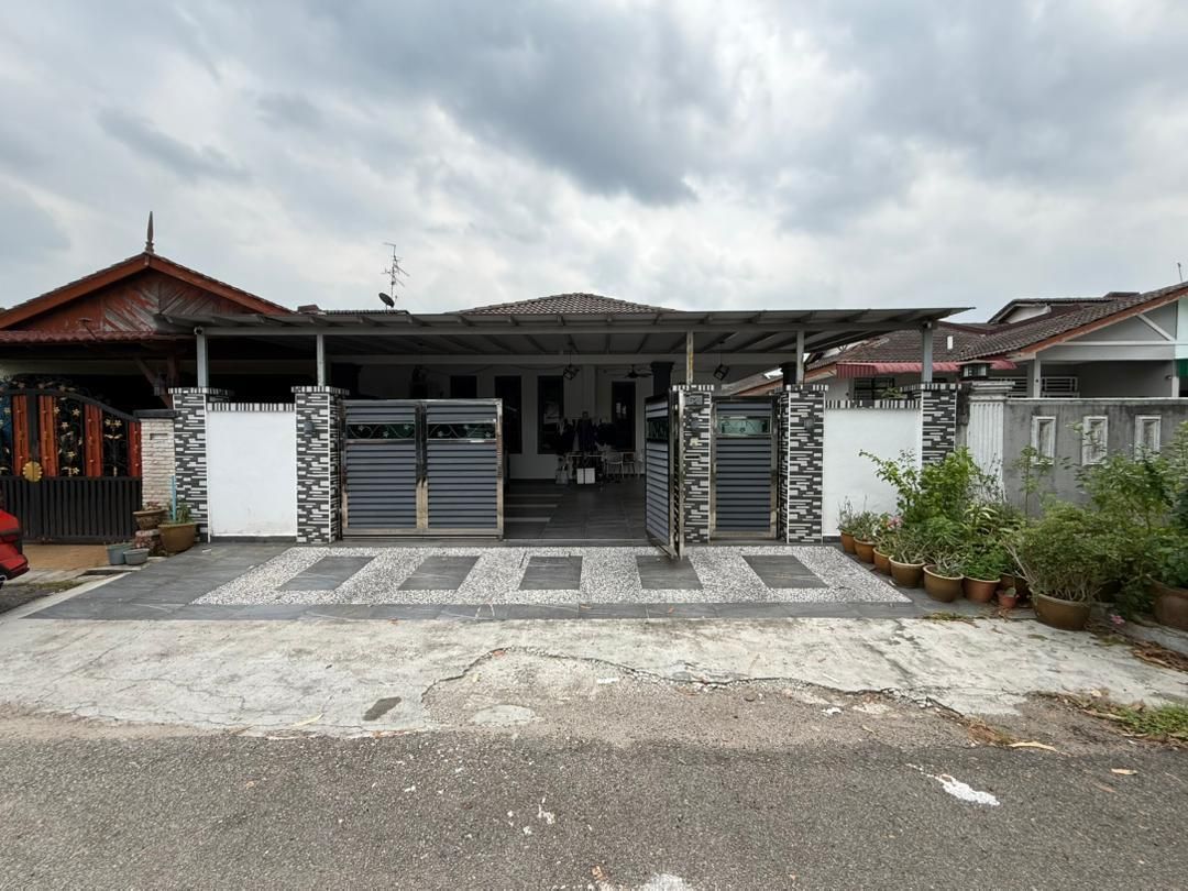 [FOR SALES] Taman Rinting Single Storey Terrace Endlot House 4bed Fully Renovated Masai Johor