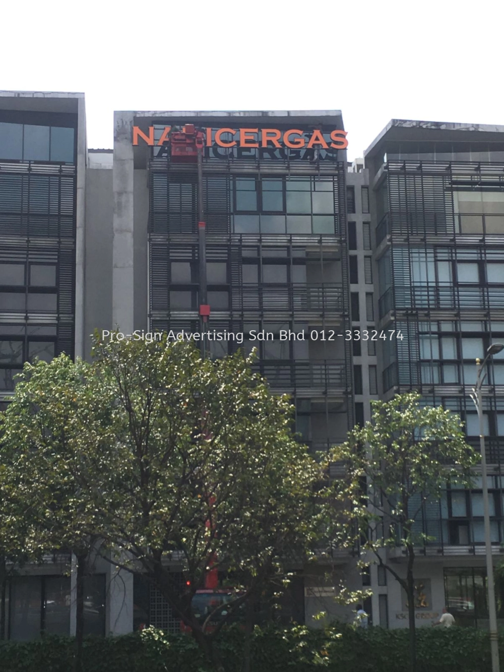 BUILDING FRONT LIT SIGNAGE (NADICERGAS BERHAD, PJ, 2019)