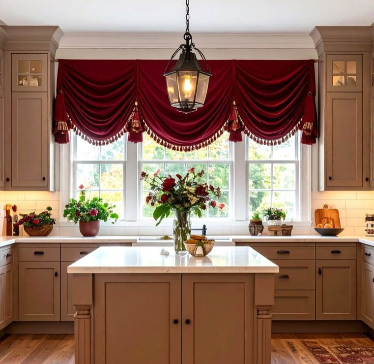 Victorian Style Royal Scallop Curtain for Kitchen